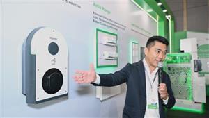 Schneider Electric trình diễn hạ tầng số bền vững trong thời đại AI bùng nổ tại Hà Nội