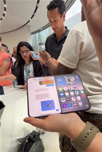 An Phương trực tiếp cầm thử iPhone Duo tại Apple Park: Máy gập chắc tay, màn hình mở rộng 7,6 inch